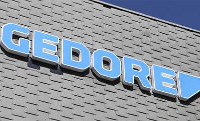 Fassade des Gedore Werks in Remscheid mit Logo